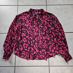 Size M Worthington Fuchsia and Deep Purple Animal Print Blouse